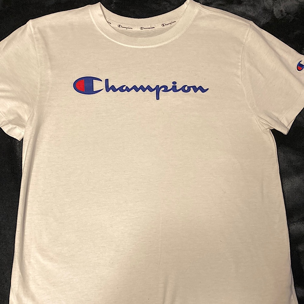 Women’s Champion tee shirt